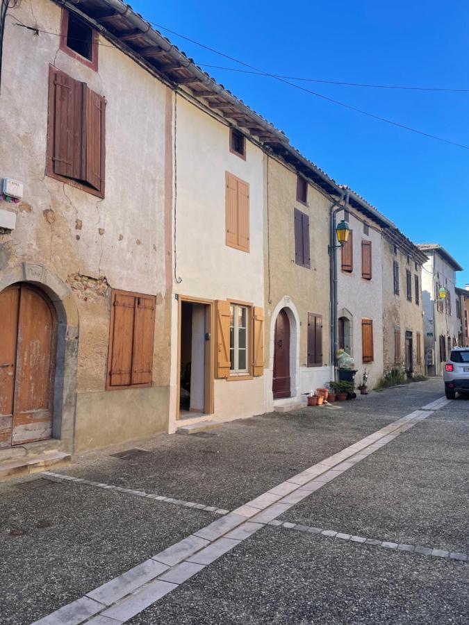Holiday home A La Petite Maison De Village Sabarat